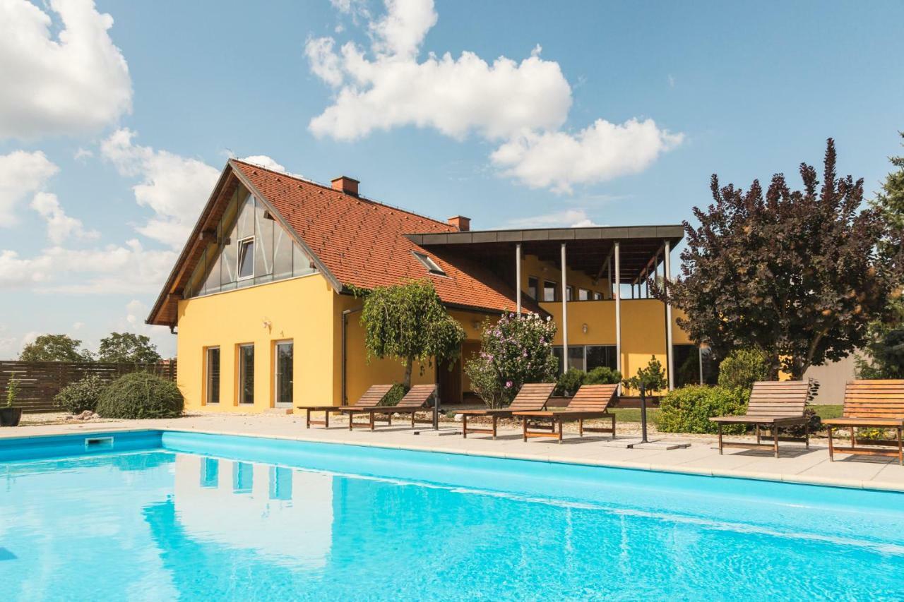 Vila Izabela Križevci pri Ljutomeru Extérieur photo